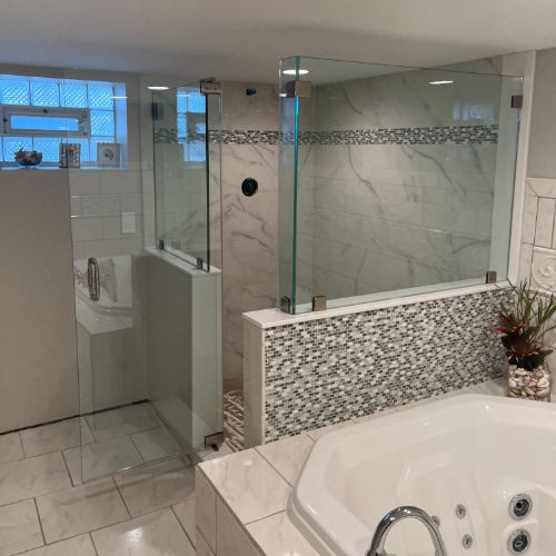 Frameless Door Panel and Return Clips  Image